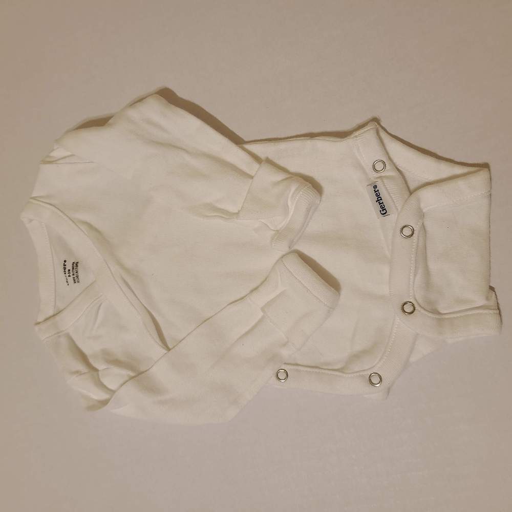GERBER SLEEP SACK & ONESIE BUNDLE - NEWBORN - Picture 9 of 11